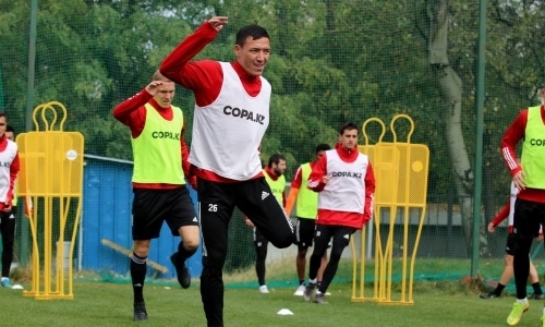 «Шахтер» поделился фото с тренировки в Алматы