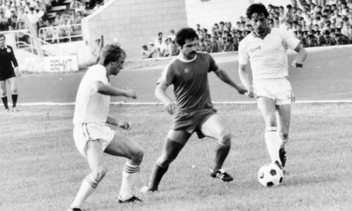 «Победу отмечали до утра». Лучший бомбардир в истории «Кайрата» вспомнил свой уникальный гол