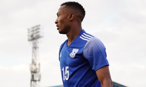 «В Казахстане люди вокруг меня потрясающие». Воспитанник «Бенфики» и «Ливерпуля» сравнил «единую локацию» с футболом Африки, оценил местную кухню и объяснил, что испортило КПЛ