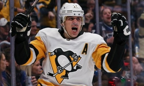 «Император». Евгений Малкин показал фото Фёдором Емельяненко