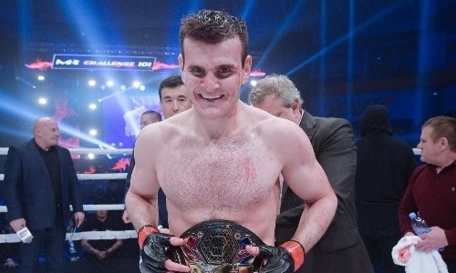 У уволенного из UFC российского бойца украли автомобиль