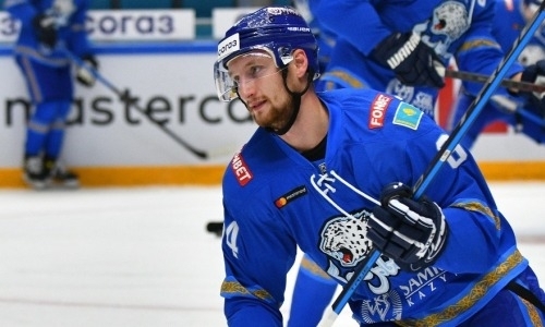 «Нам ничего больше не остаётся». Аркадий Шестаков о карантине, матче против СКА и проблемах в игре «Барыса»