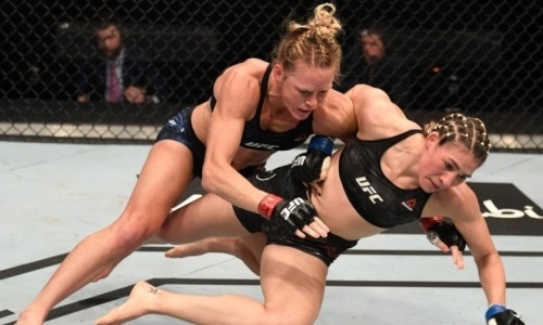 Холм — Альдана: видео полного главного боя турнира UFC on ESPN 16 