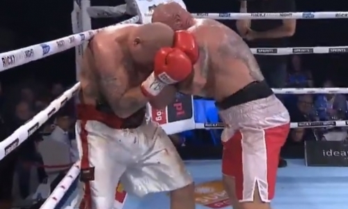 Нокаутированный казахстанским супертяжем боксер впервые за два года выиграл досрочно. Видео