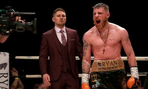 «Трусишка». Оскорблявший Данияра Елеусинова ирландец бросил ему новый вызов