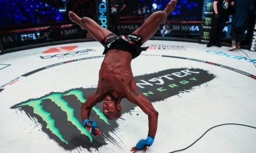Боец Bellator отпраздновал нокаут диким брейк-дансом и сальто. Видео