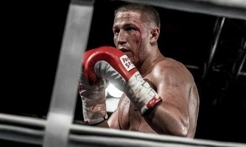 Родившийся в Казахстане боксер с поясом WBA не смог побить 39-летнего таксиста