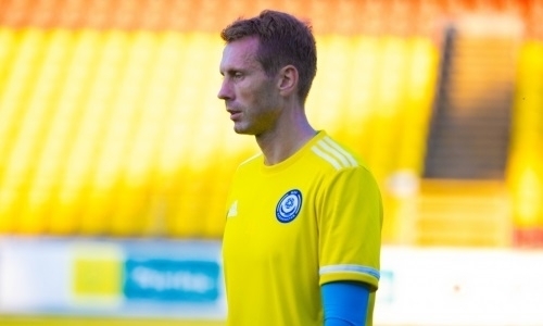 «Пусть ваши хозяева озвучат зарплаты Стоилова и Билека». Футболист сборной Казахстана получил эмоциональный призыв