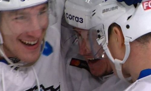 Фантастический Диц и Старичок. Видео победной шайбы «Барыса» в ворота «Ак Барса»