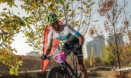 Казахстанец завоевал «бронзу» на международном турнире по маунтинбайку в Турции