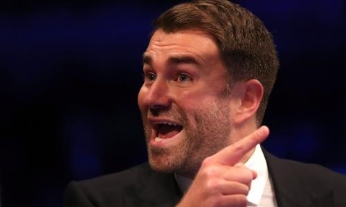 «Следует немедленно уволить его». Промоутер Головкина уличил судью в непрофессионализме. Фото