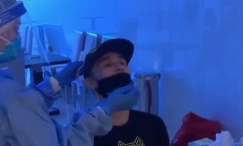 Казахстанские бойцы прошли тест на коронавирус перед дебютом в UFC