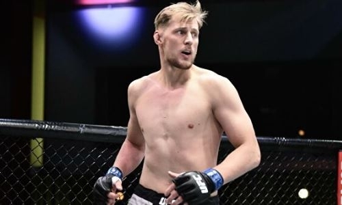 «Мочить, как в сортире!» Тактаров поддержал российского тяжеловеса перед боем на UFC 254