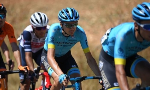 Гонщик «Астаны» вновь попал в десятку лидеров этапа «Джиро д’Италия»