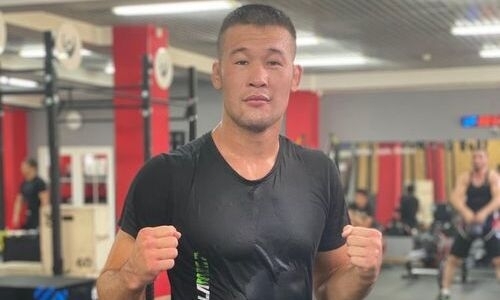 «Яркая победа». Определен фаворит боя Рахмонов — Оливейра на турнире UFC
