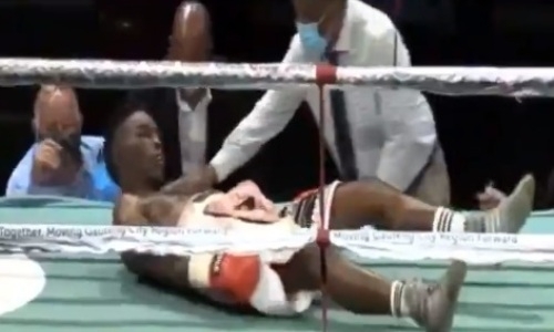 Большой апсет и нокаут. Африканский боксер после поездки в Россию вырубил экс-чемпиона мира. Видео