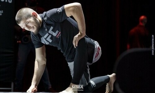 «Попотели». Хабиб провел последнюю тренировку перед боем с Гэтжи. Видео