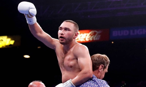 Назван фаворит боя за пояс IBF между уроженцем Казахстана и «Боевой машиной»