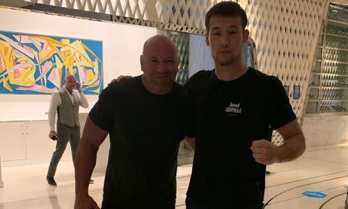 «Скоро увидимся!». Казахстанский боец Шавкат Рахмонов показал фото с президентом UFC 