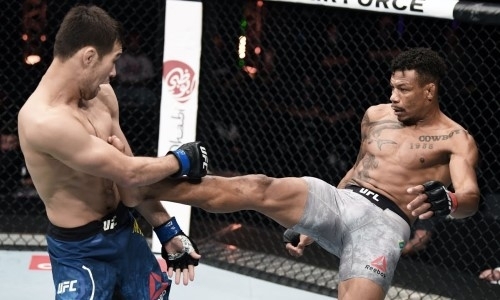 «Взлет казахского ММА». Дебют Шавката Рахмонова в UFC восхитил известное СМИ