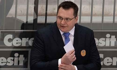 «Откровенная грязь». Экс-наставник «Барыса» и сборной Казахстана раскритиковал хоккеиста «Авангарда»