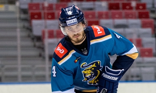 Матч против «Барыса» позволил хоккеисту аутсайдера КХЛ стать игроком месяца