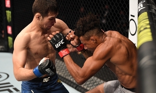 Стало известно, почему бой Рахмонова в UFC не добрал зрителей