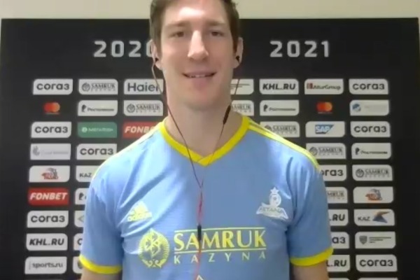 «Люблю играть агрессивно». Даррен Диц о лидерах атак «Барыса», секрете побед в овертаймах, злом «Ак Барсе», геймерском кресле и английском Семенова