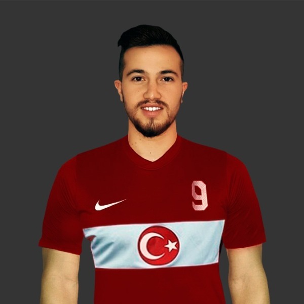 «Шлю привет нашим братьям из Казахстана!». Игравший за «Галатасарай» турецкий форвард рассказал о своих казахских корнях