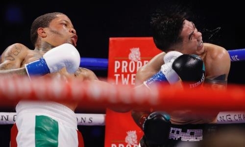 Видео полного боя Джервонта Дэвис — Лео Санта Крус с глубоким нокаутом за титулы чемпиона мира в двух весах