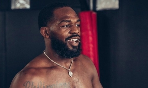 Уступивший Хабибу лидерство P4P-рейтинга экс-чемпион UFC устроил вооружённую погоню за грабителем. Видео