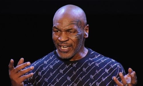 Легендарный Майк Тайсон может сразиться с бывшим игроком НХЛ