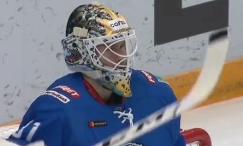 Вратарь «Барыса» показал крутую статистику в матче КХЛ