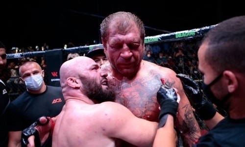 «Я звонил и общался с Сашей». Исмаилов принял предложение Емельяненко