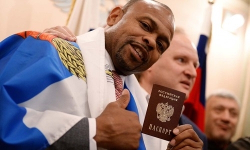 «Чёрный русский». Рой Джонс готов провести бой с Майком Тайсоном под флагом России