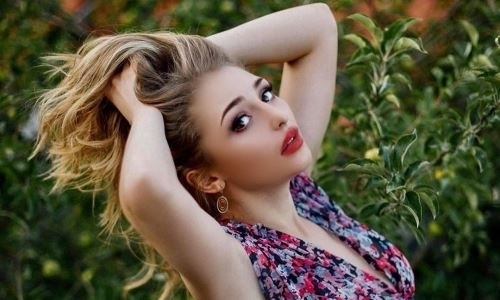 Казахстанская боксерша поразила подписчиков резкостью своего удара. Видео