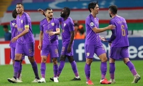 Исламхан ушел с поля и его клуб вырвал победу благодаря голам на 89-й, 90-й и 96-й минутах