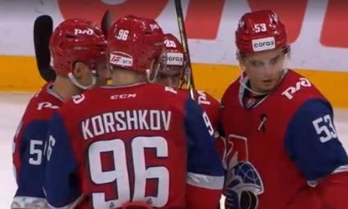 «Барыс» пропустил шайбу в бейсбольном стиле. Видео