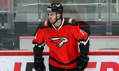 Принципиальный соперник «Барыса» по КХЛ лишился универсального хоккеиста с опытом игры в НХЛ