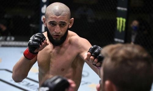 Хамзат Чимаев адресовал угрожающее послание чемпиону UFC