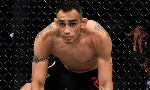 «Ты г**нюк». Тони Фергюсон бросил дерзкий вызов экс-чемпиону Bellator