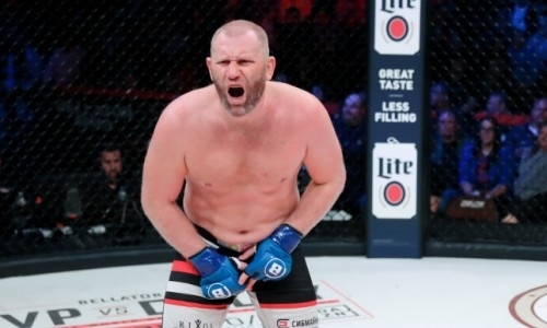 «Врачи собрали консилиум». Адвокат Харитонова рассказал о его самочувствии после нападения