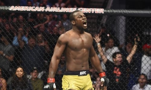 Брутальный нокаут за 30 секунд решил судьбу со-главного боя турнира UFC. Видео