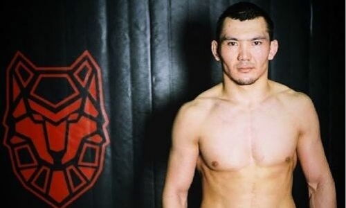 Казахстанский файтер бросил вызов российскому бойцу, а сразится с пятикратным чемпионом по MMA. Фото