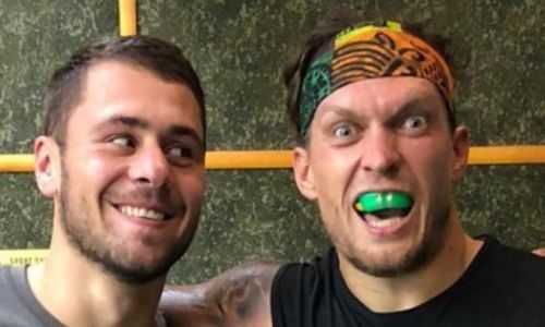 «Это стало последней каплей». Усик отправил 28-летнего супертяжа на пенсию