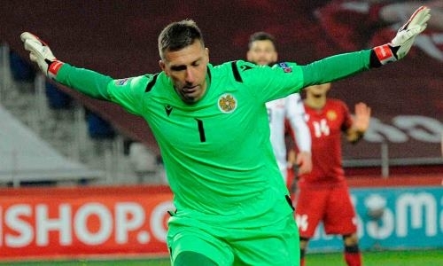 Форвард «Кайсара» не смог пробить вратаря «Шахтера» в матче Грузия — Армения. Видео крутого сейва
