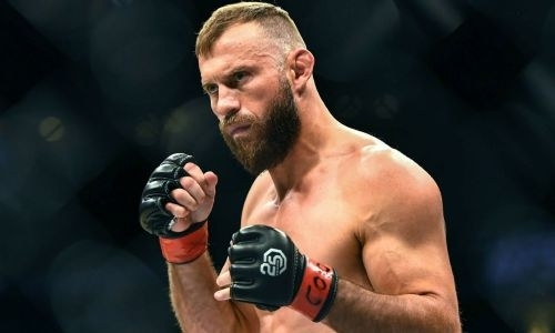 «Курил и развлекался». Желаемый соперник Шавката Рахмонова поделился планами на остаток карьеры