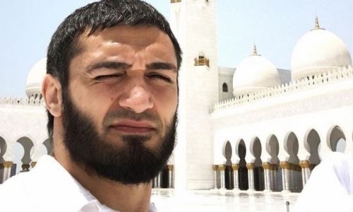 «Ты сам себя унижаешь». Брат Адама Яндиева обратился к Харитонову