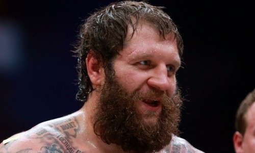 «Я жил в „золотой клетке“». Александр Емельяненко восхитился Чечней