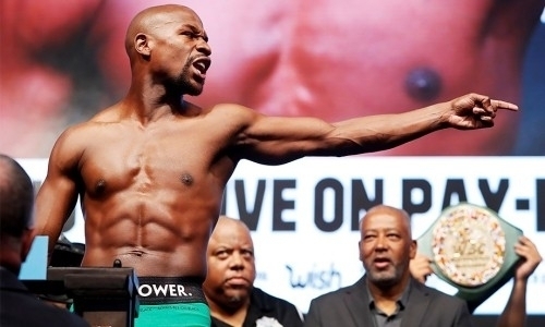 «Не должны издеваться». Мэйвезер отреагировал на жесткий нокаут бывшей звезды НБА в дебюте на профи-ринге